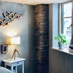 Tatil Evi Altstadthaus Timpete *